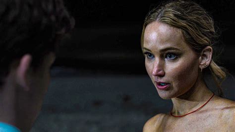 is jennifer lawrence nude in her new movie|Jennifer Lawrence talks No Hard Feelings nude。